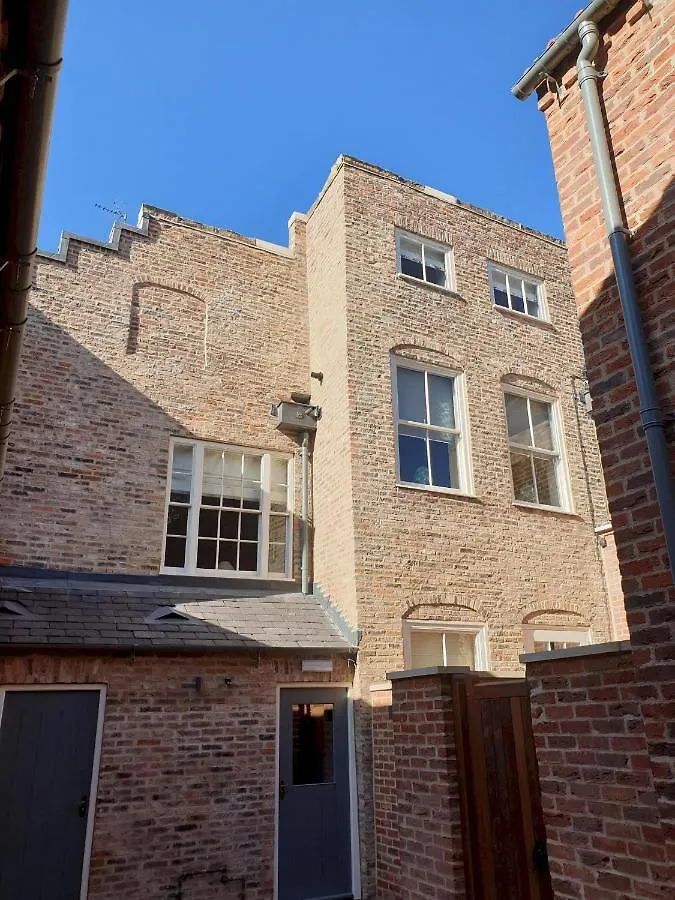 Apt 1, 71 Micklegate, Γιορκ